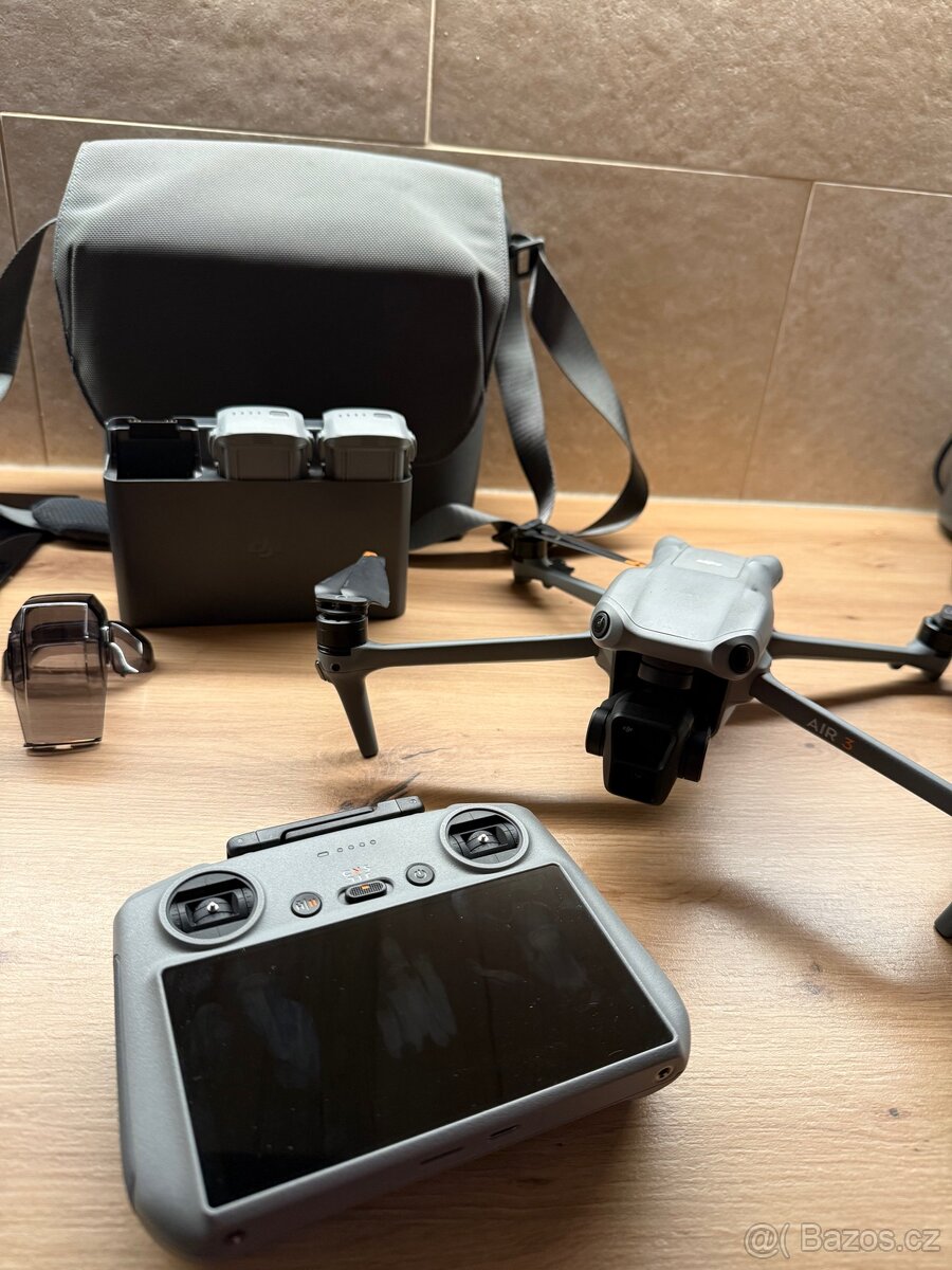 DJI Air 3 Fly More Combo