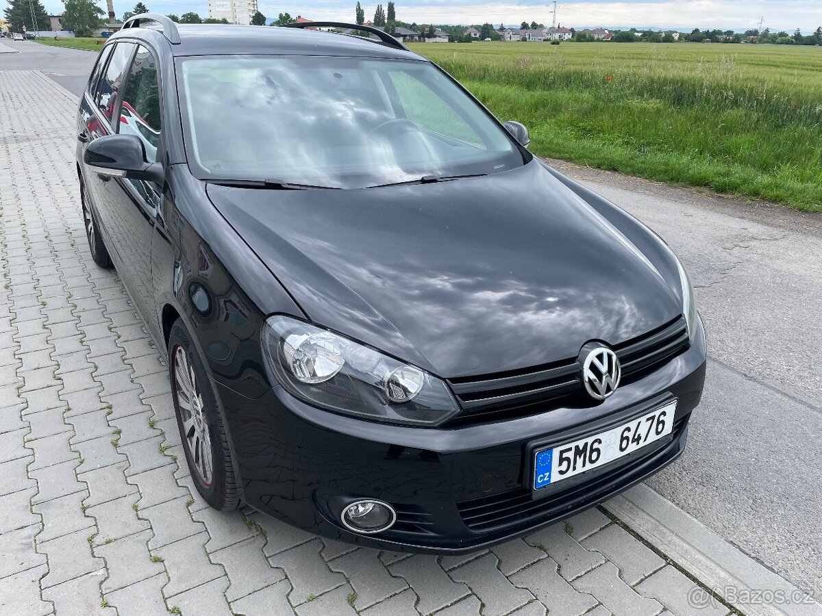 VW Golf combi 1,6 tdi 77kw rok 2012