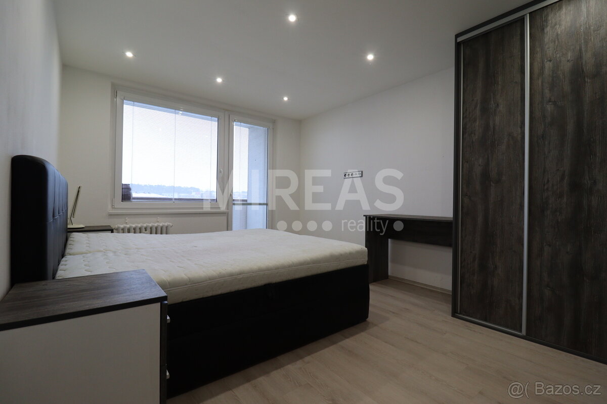 Milovice, pronájem bytu 2+1, 61 m2 s lodžií a sklepem, okr. 