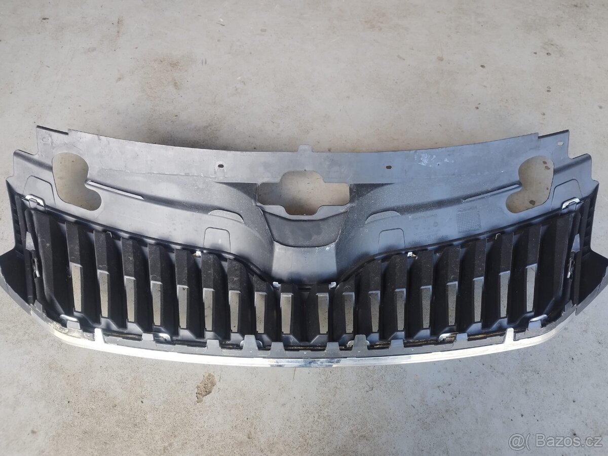Maska chladiče kompletní Škoda Rapid 5JA 853 651 9B9