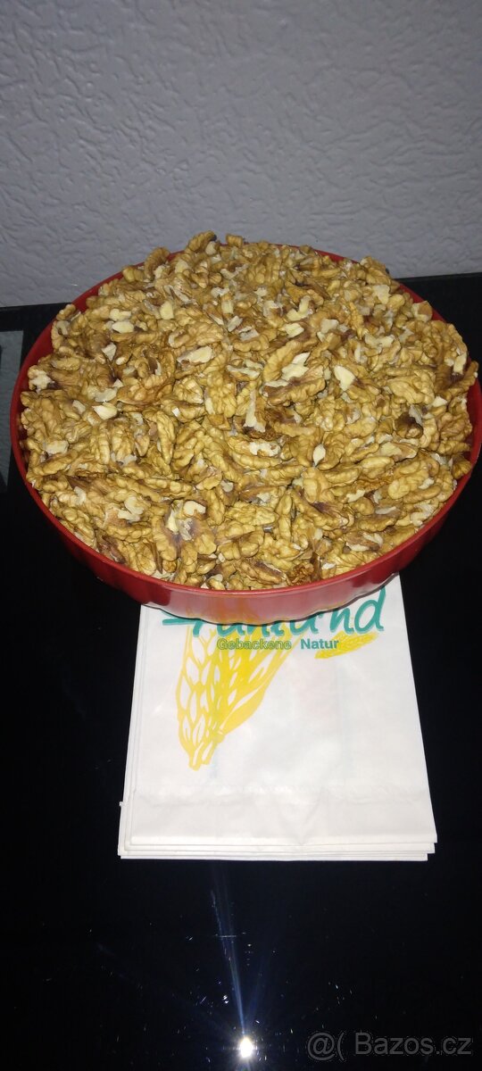 Prodám loupané vlašské.ořechy