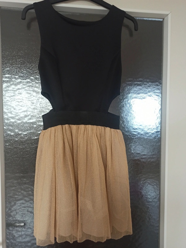 Společenské šaty do tanečních