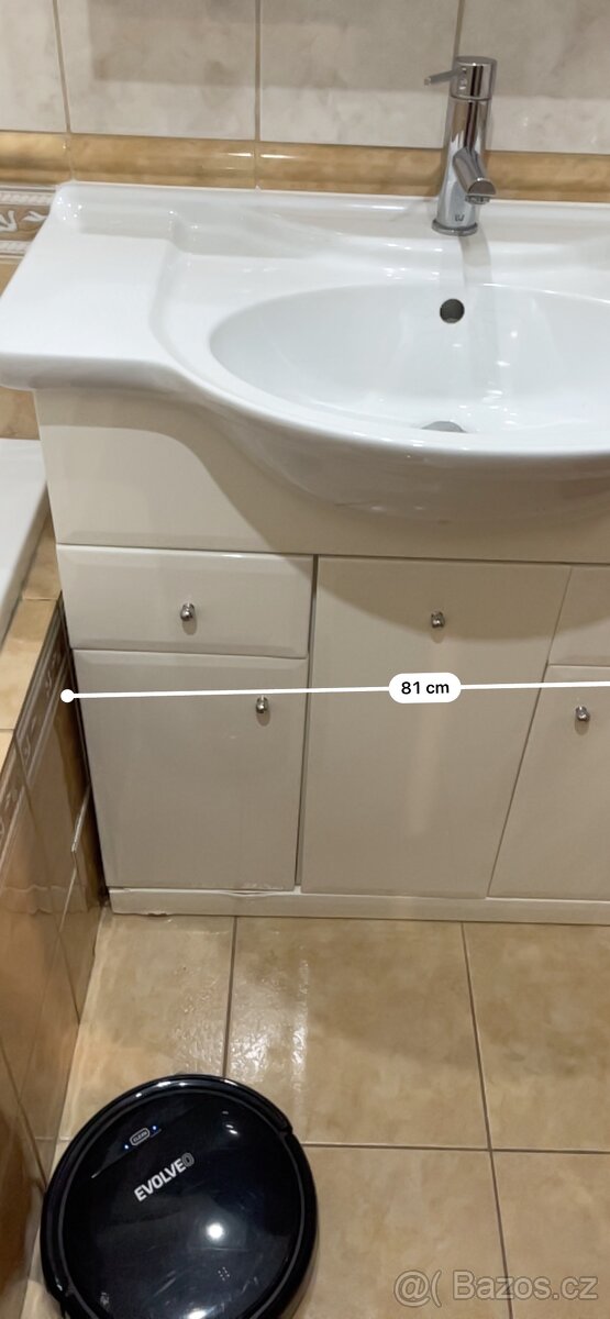 Za odvoz koupelnová skřínka + skřínka se zrcadlem