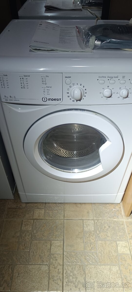 Pračka Indesit se sušičkou