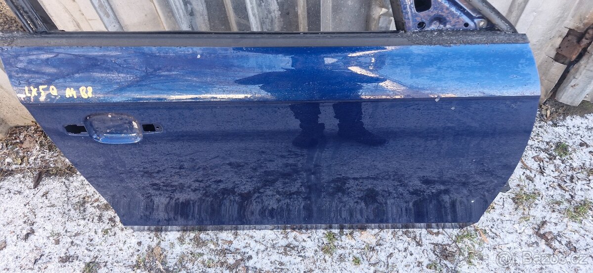 Prave predni dvere audi A4 B8 8K tmave modra