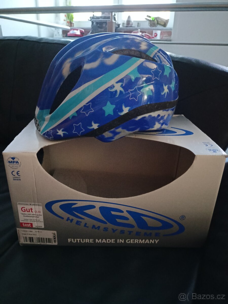 Helmy na kolo pro dvojčata