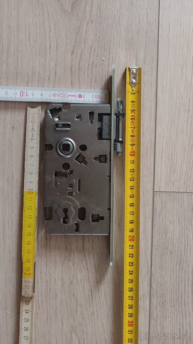 Zadlabací zámek levý pro obyčejný klíč