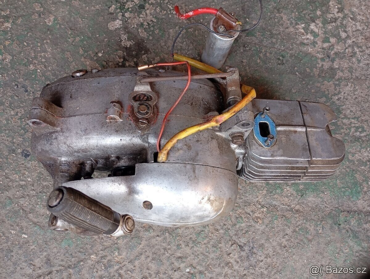 Motor Jawa 05