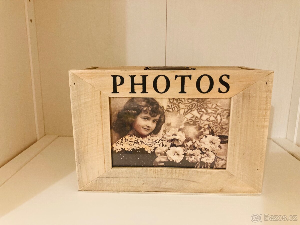 Dřevěné fotoalbum