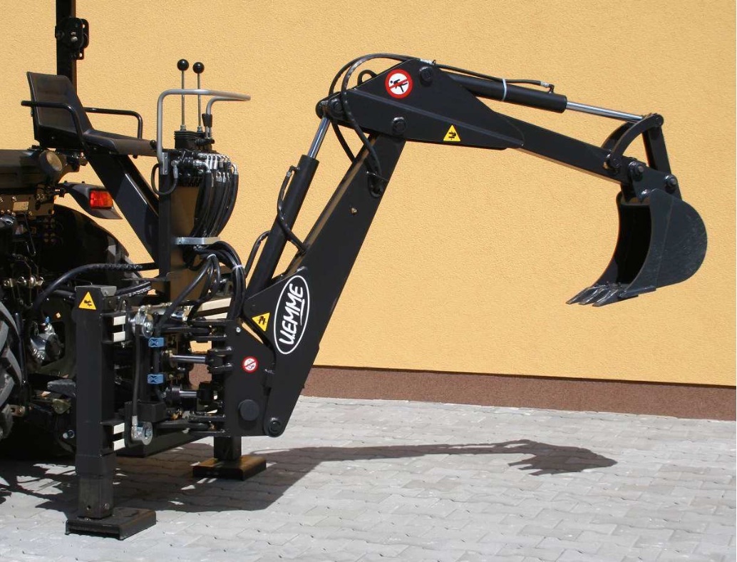 PODKOPOVÁ LOPATA PRO MALOTRAKTOR