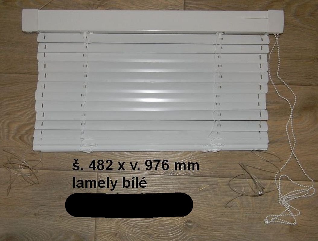 Žaluzie na okno, bílá, š.482 x v.976 mm