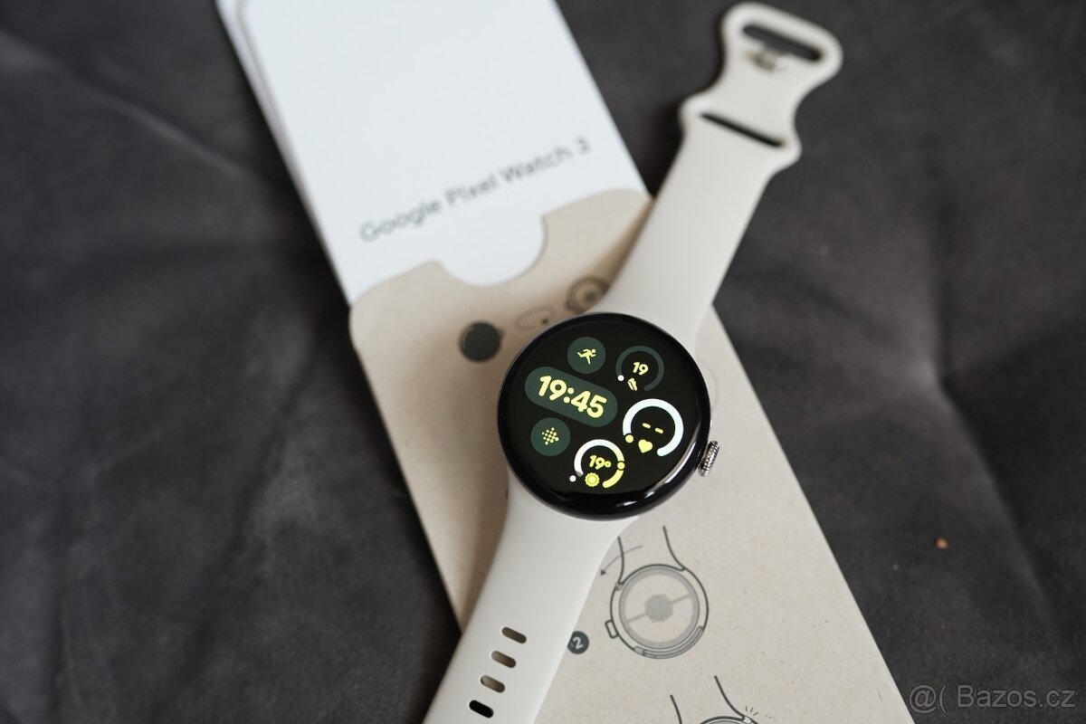 Google Pixel Watch 3, 41 mm, stříbrné, v záruce