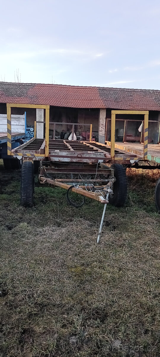Vlek na balíky MV 8