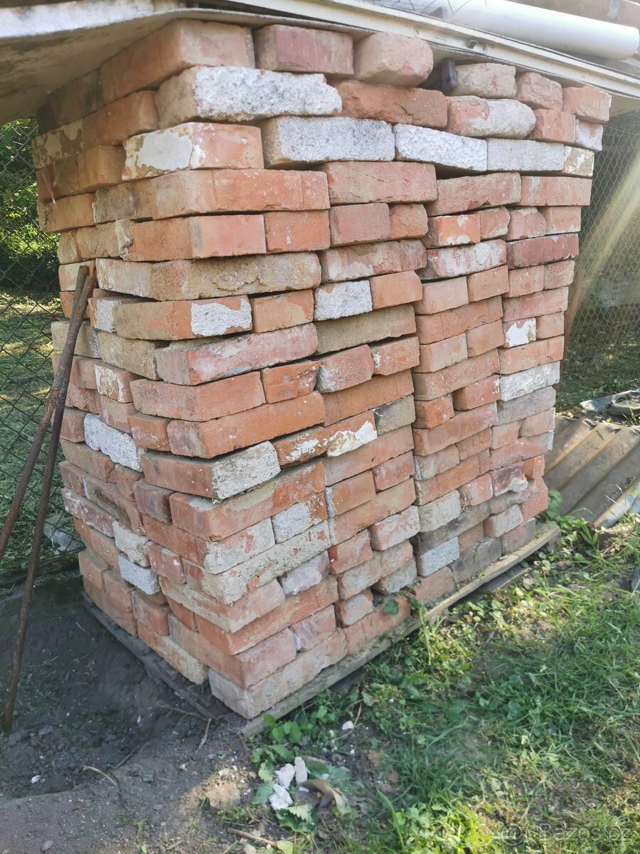 Staré cihly