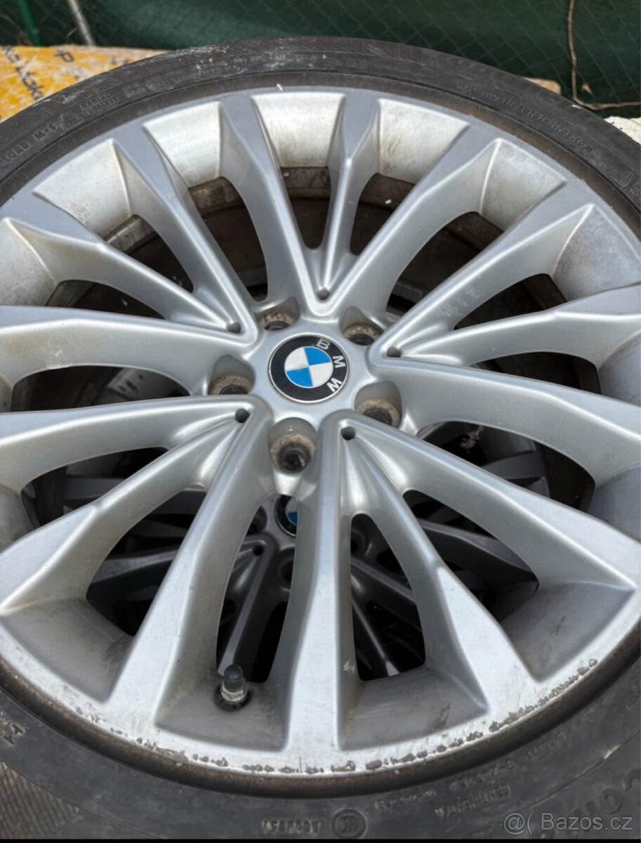 BMW kola