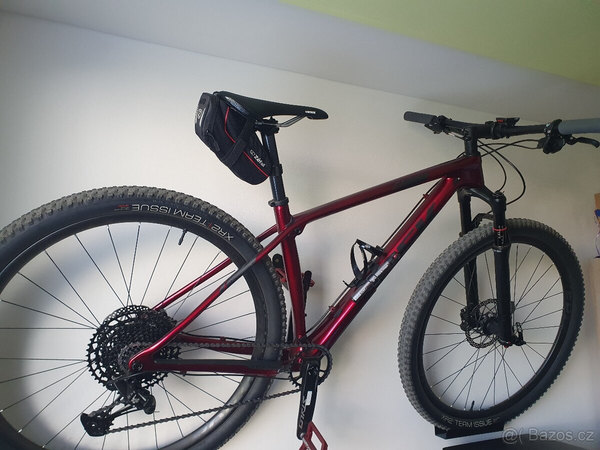 Horské karbonové kolo Trek Procaliber 9.7