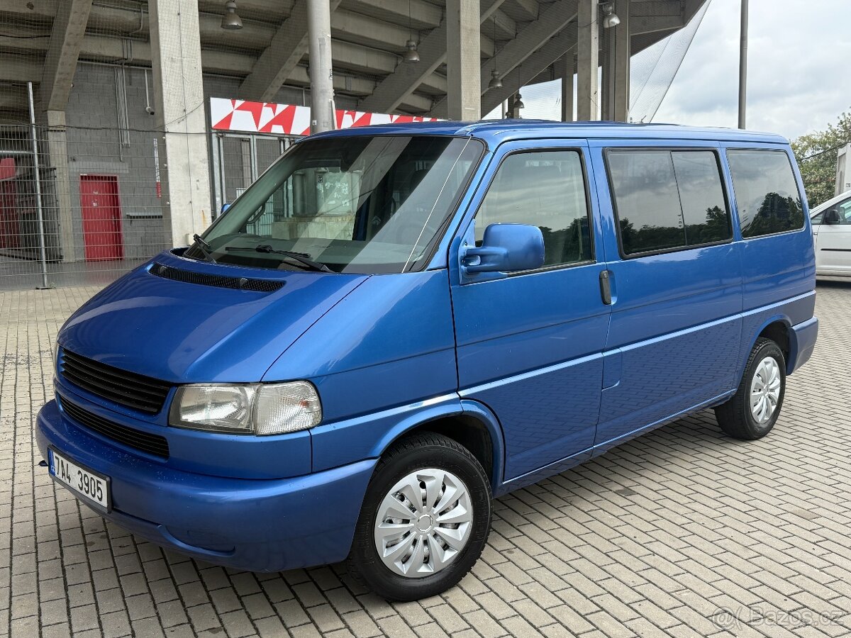 Volkswagen Caravelle 2.5TDI 75kw Nová STK 8 míst