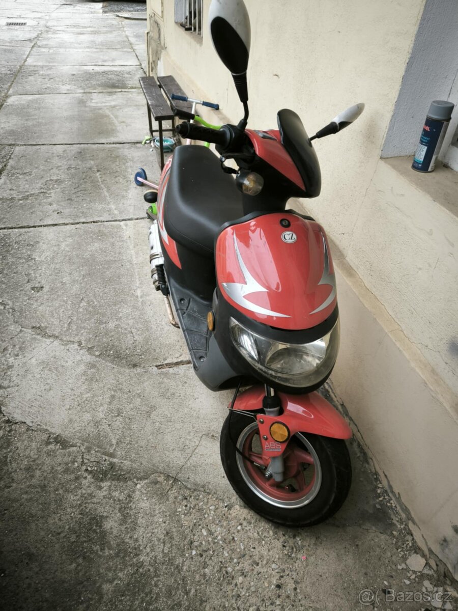 Keeway Hurricane 50