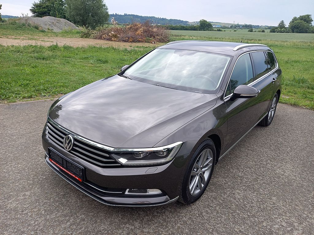 Volkswagen Passat 2.0Tdi Highline+Dsg+ČR+112000km TOP STAV