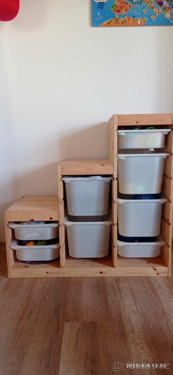 Dětský nábytek zn. Ikea