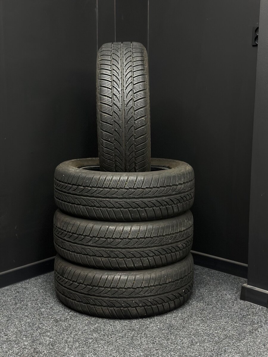 Sada pneu Sportiva 205/60 R16 96H