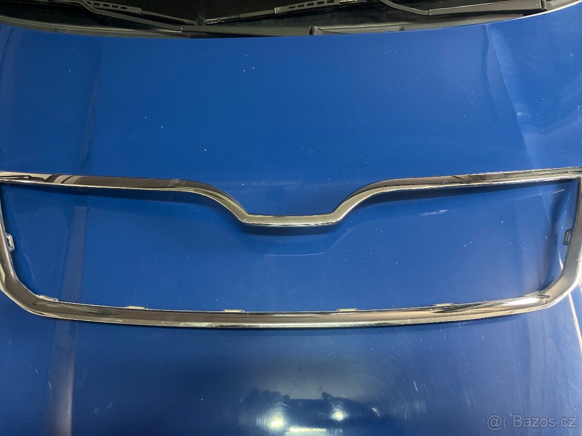 Škoda rapid mřížka