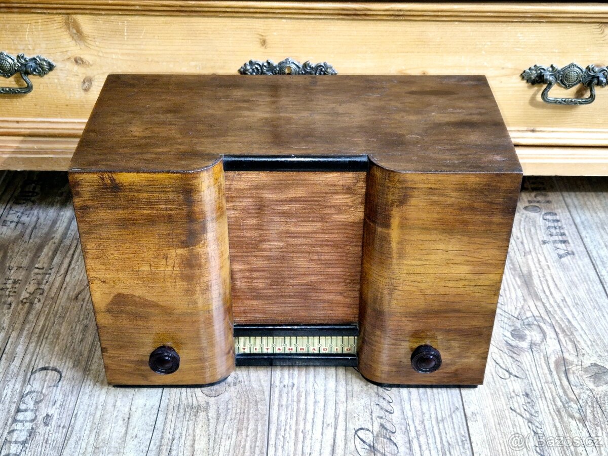 Staré rádio Titan 935, Praha, rok 1936