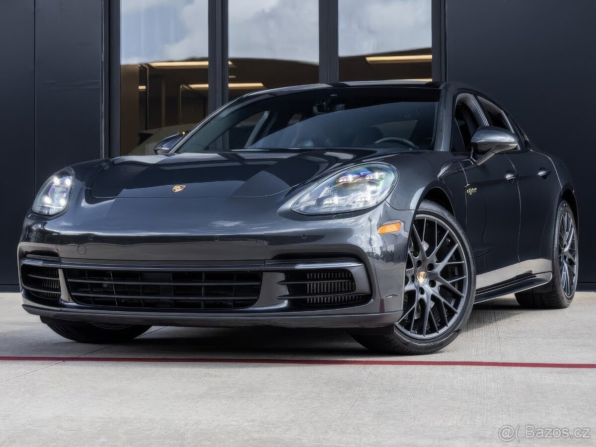 2018 Porsche Panamera 4 AWD 3.0