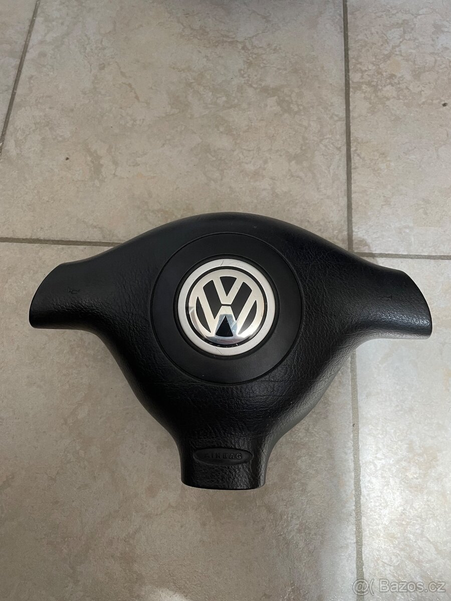 Tříramenný airbag vw
