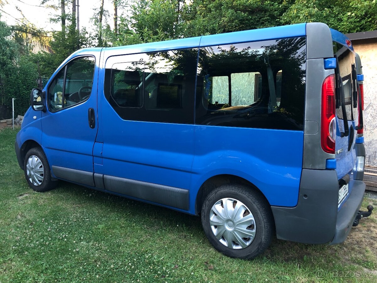 Renault Trafic 2.0, rok 2011