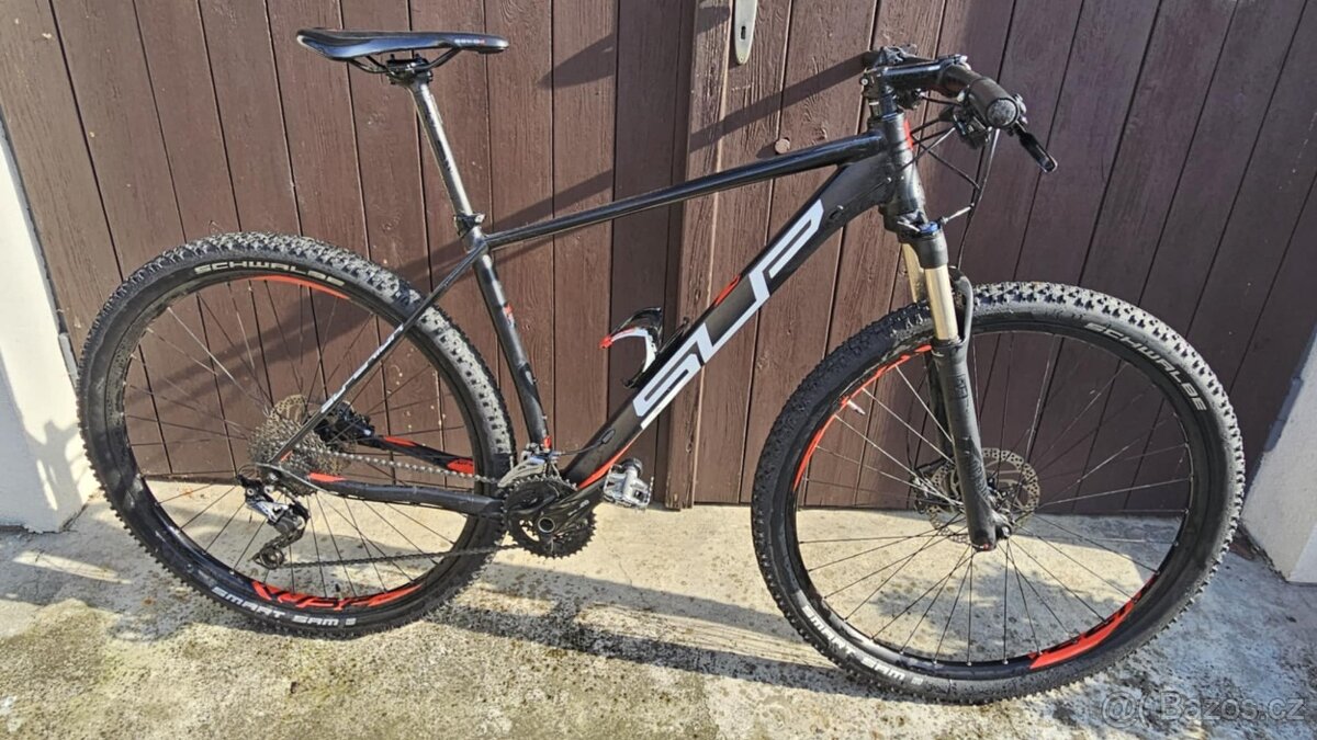 Superior XP 909, kola 29", velikost XL