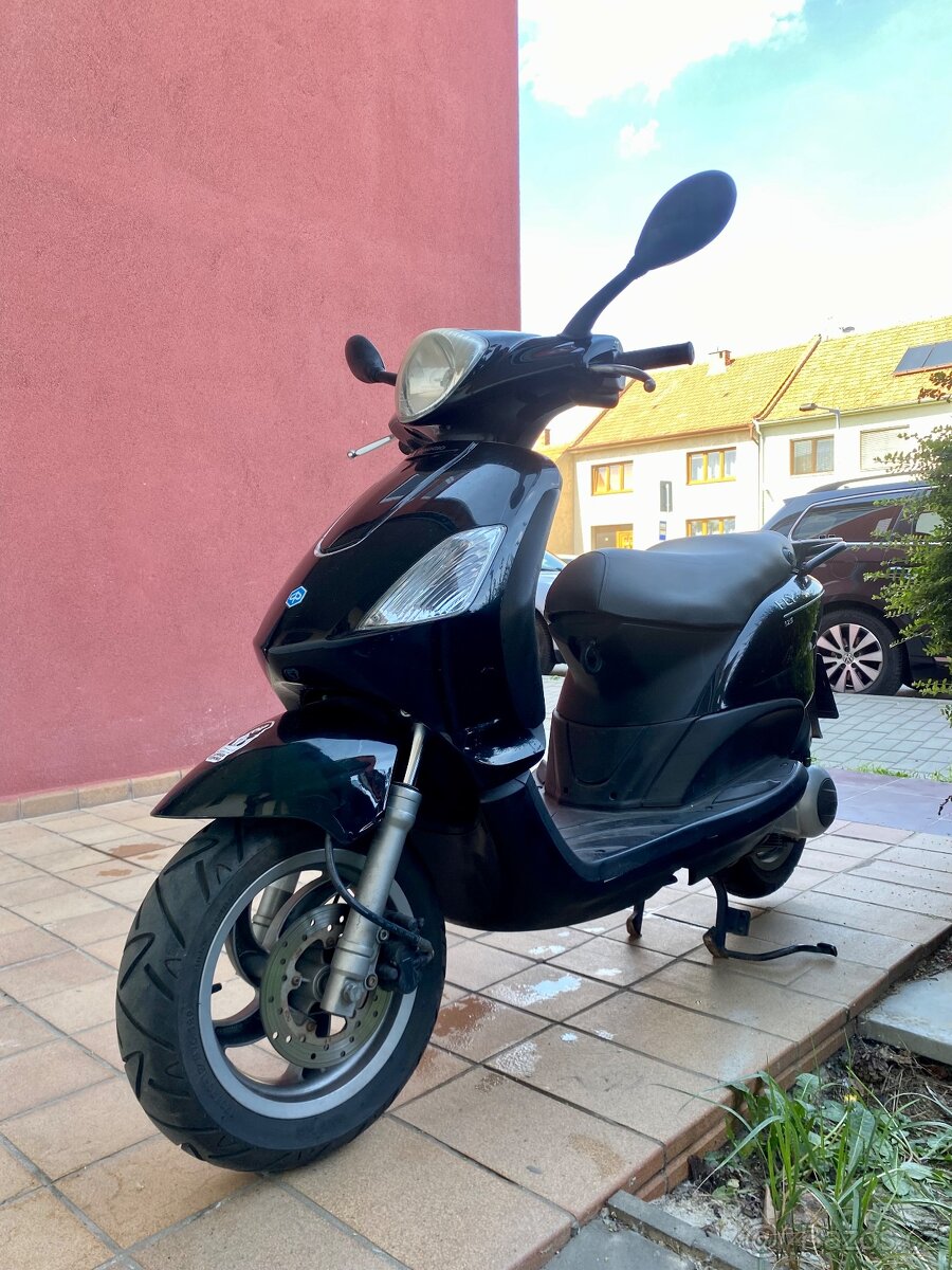 Piaggio Fly 125