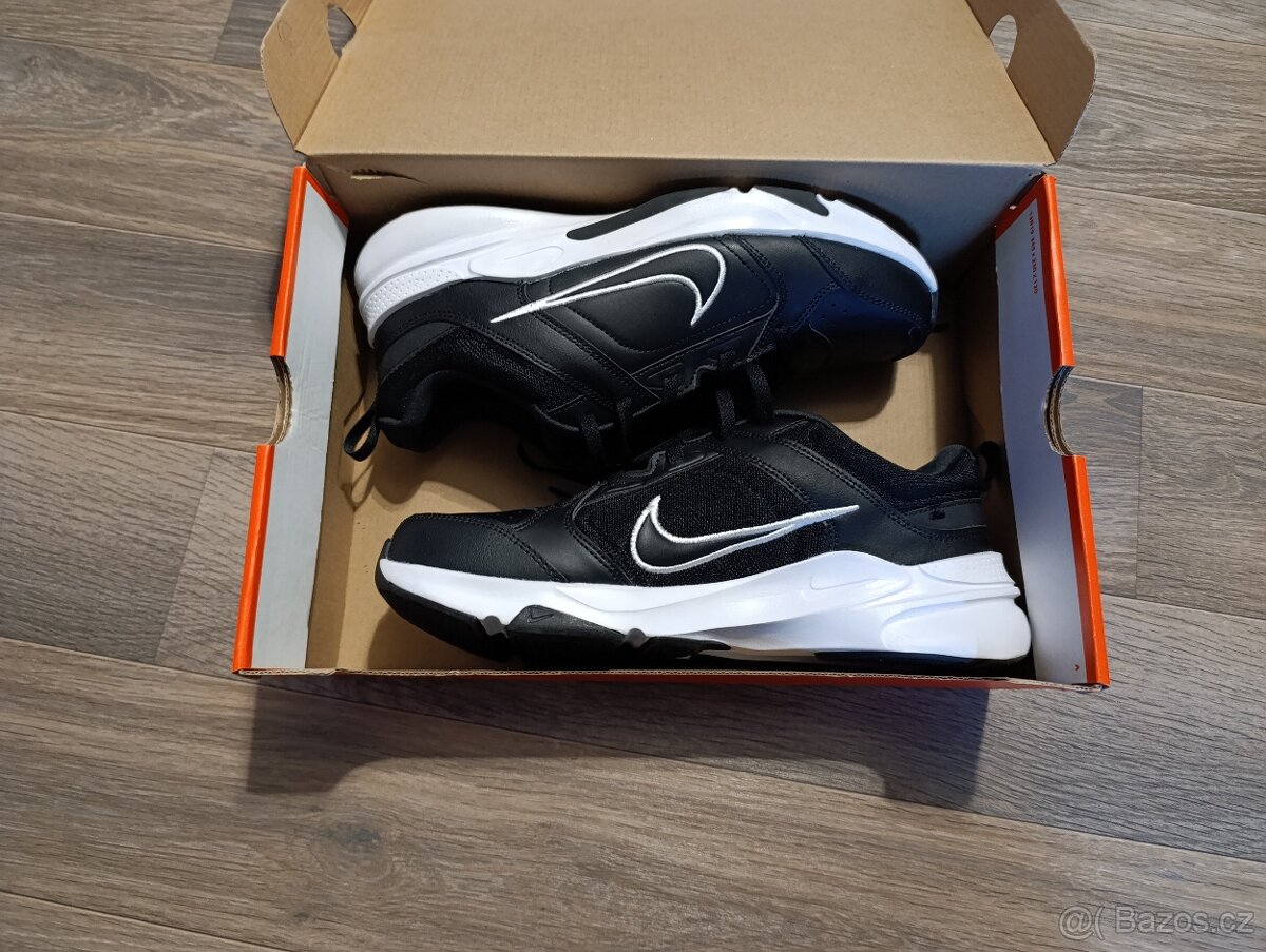 Nike pánské boty vel. 44 - nové