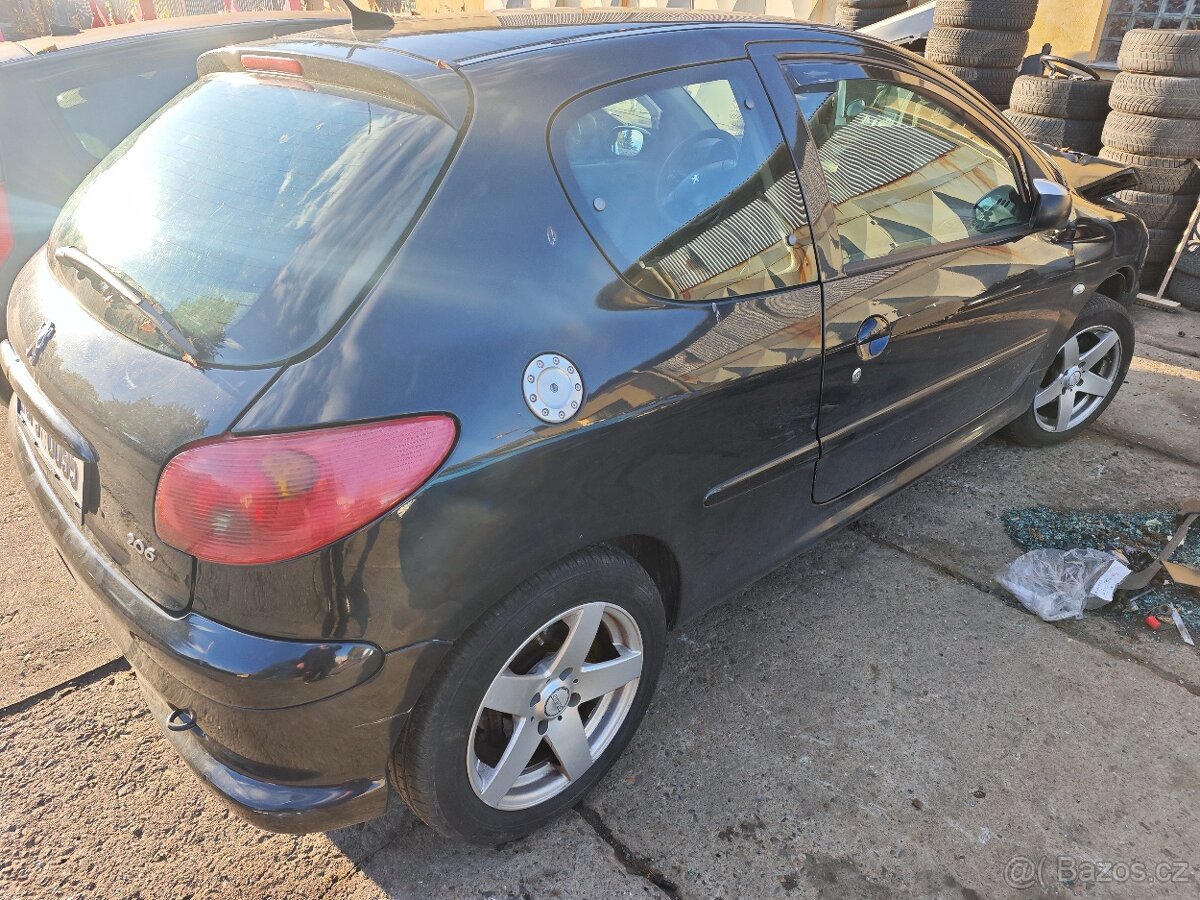 Peugeot 206 1.6 80kW automat