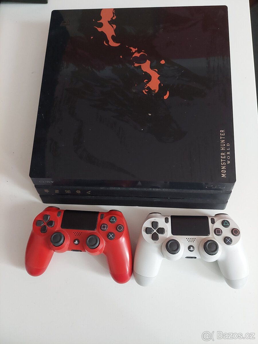 PS4 Pro 1TB (2 ovladače)