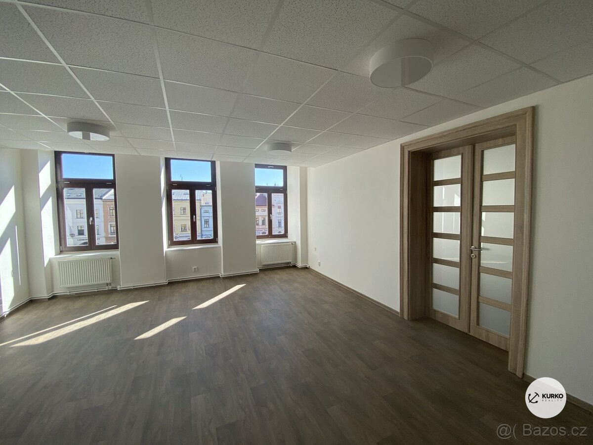 Pronájem bytu 3+1, Náměstí Svobody, Místek