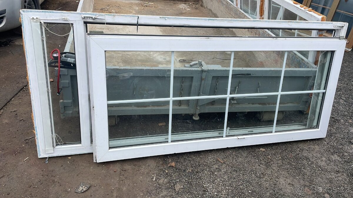 Prodám Plastové bílé dveře