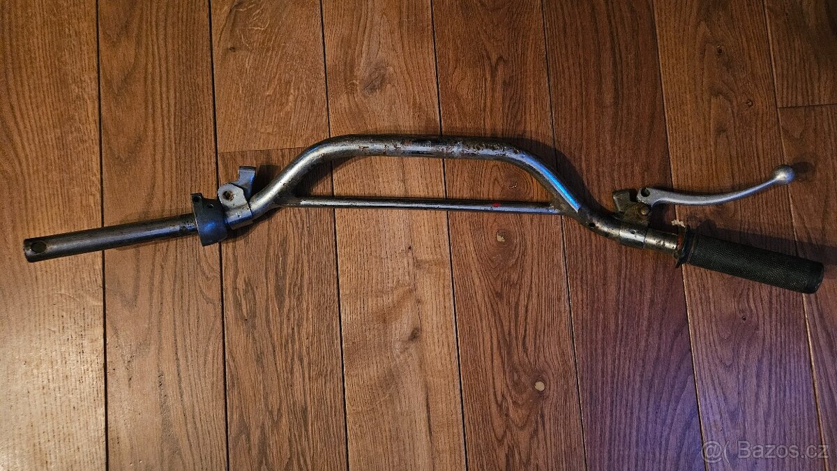 Jawa kyvacka panelka sportka řidítka