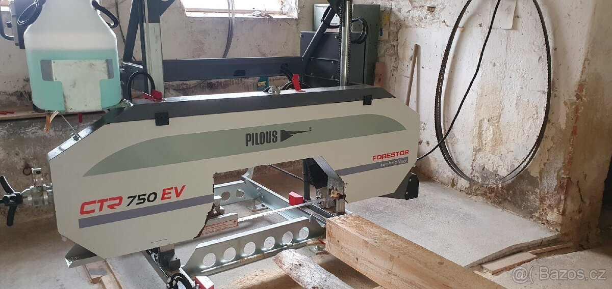 Kmenová pásová pila PILOUS CTR 750 EV