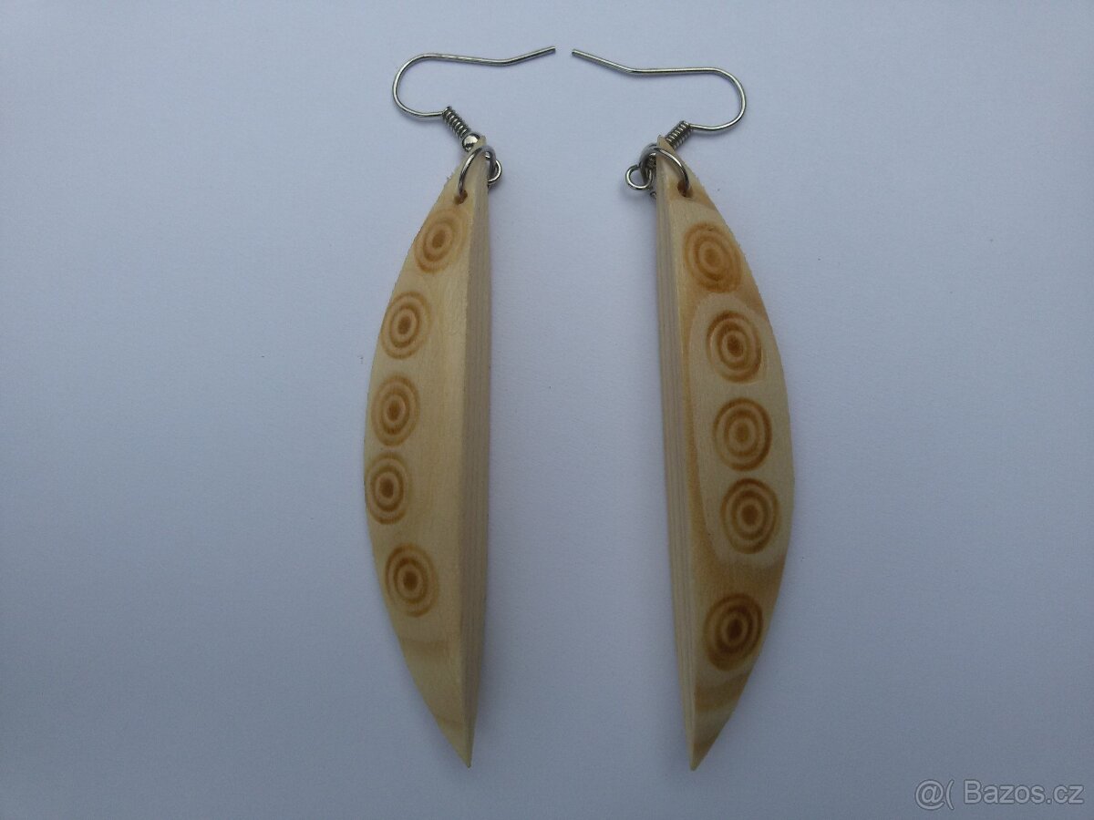 Náušnice více druhů