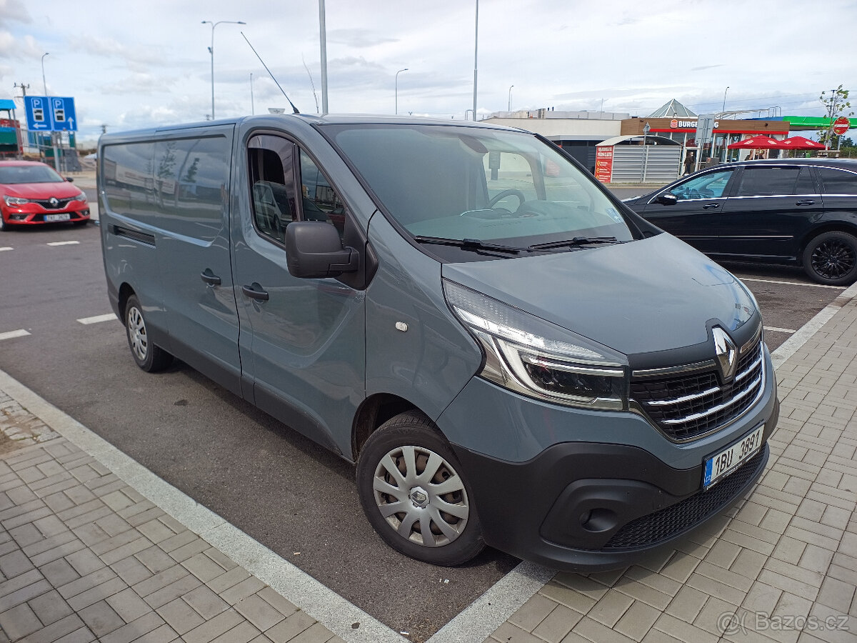 NOČNÍ rozvoz autodílů