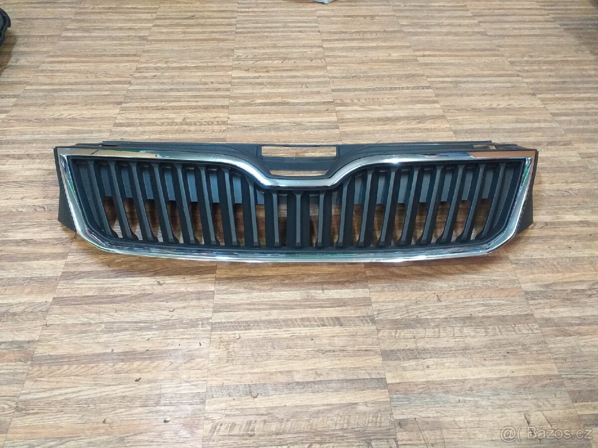 Maska Škoda Rapid 5JA853668