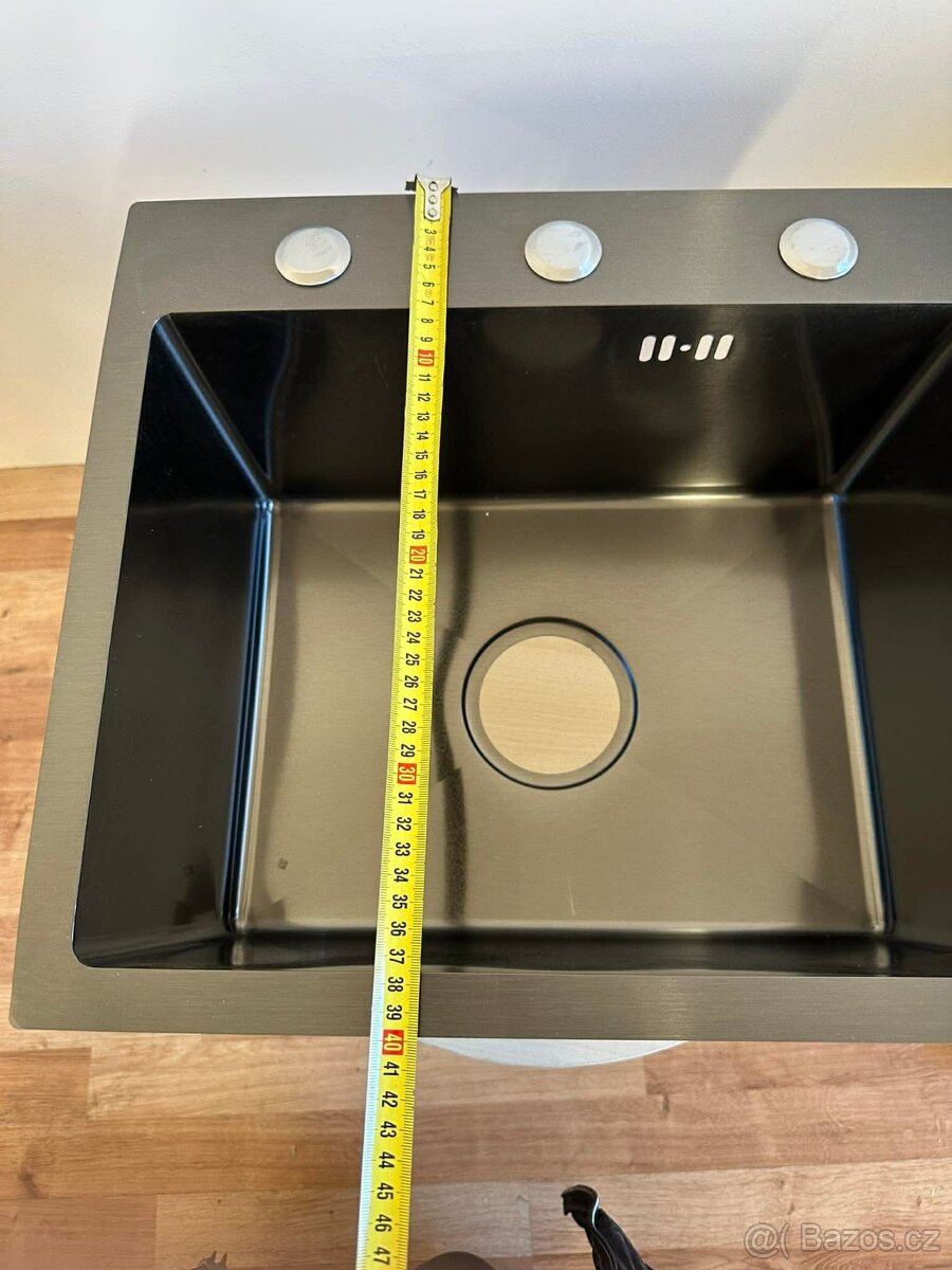 Kuchyňský granitový dřez (1136)