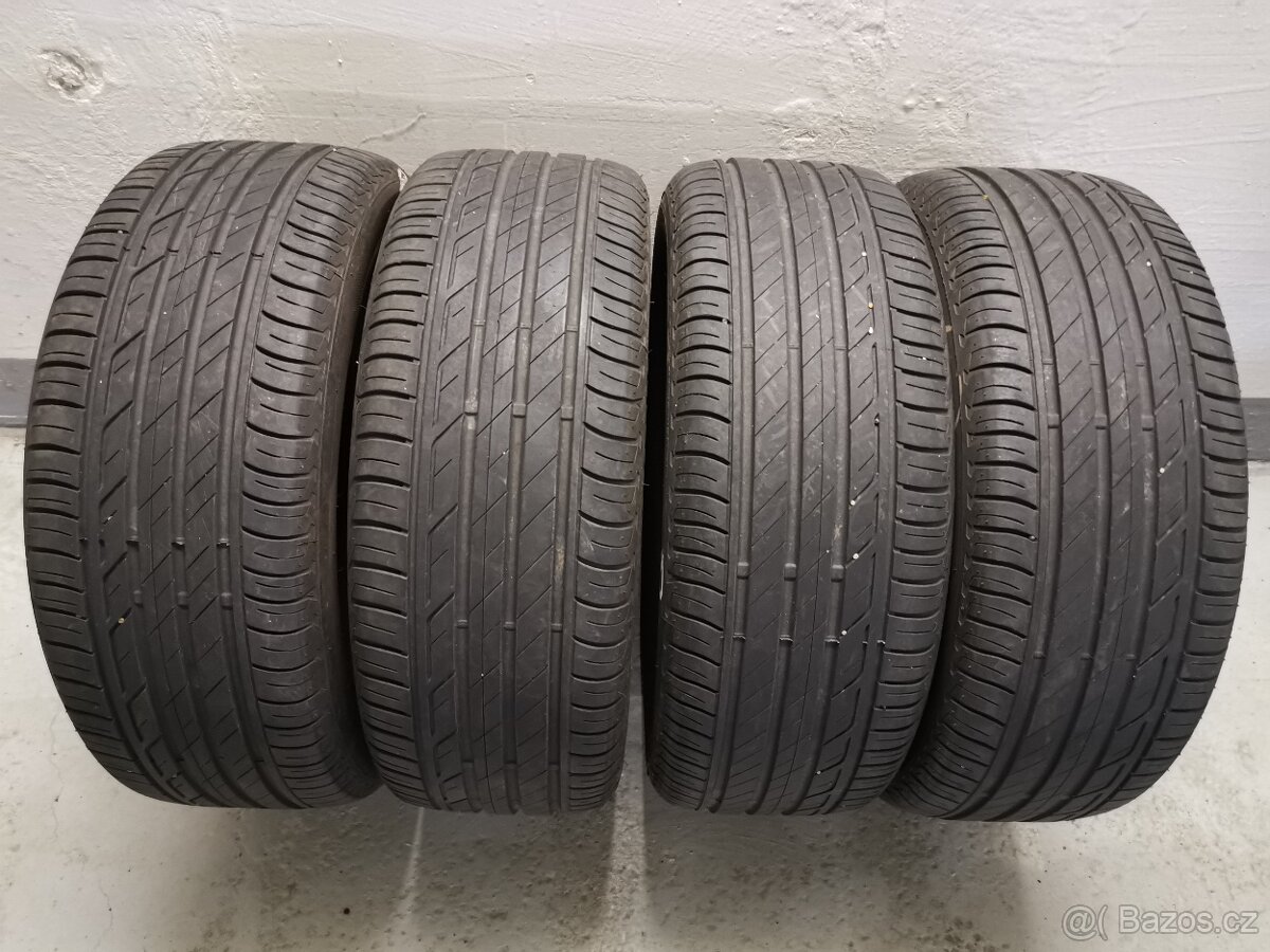 Letní pneu 215/55/R17 Bridgestone Turanza