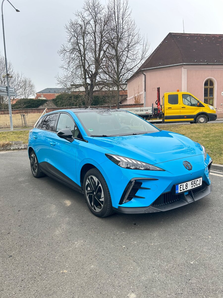MG4 exclusive 64kwh top stav, nejvyssi vybava