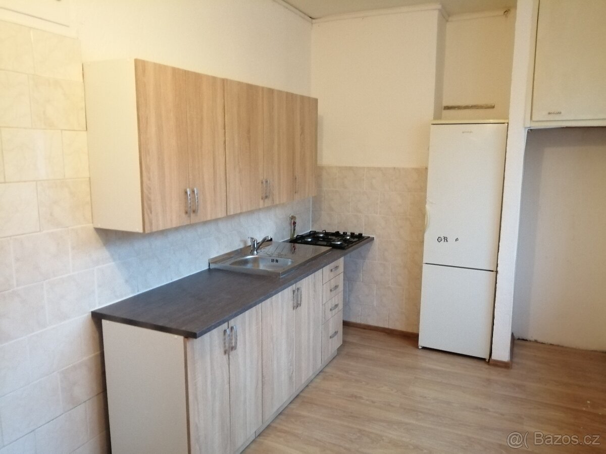 Byt 2+1 na pronájem v Habartovu