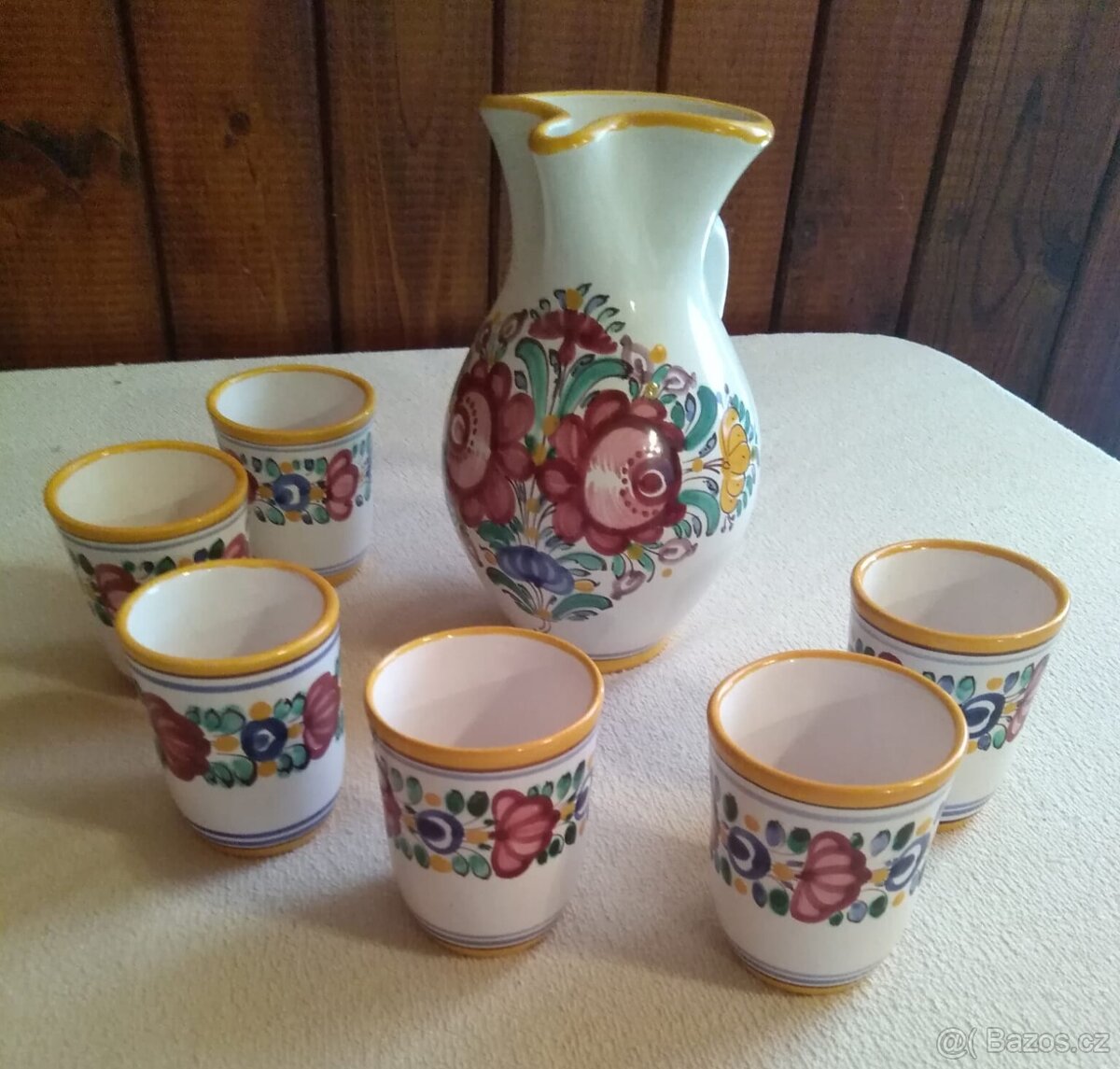 Džbán a 6 kalíšků + popelník (Modranská keramika)