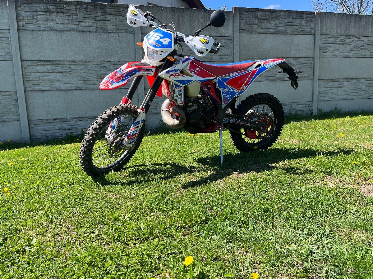 Beta RR 300