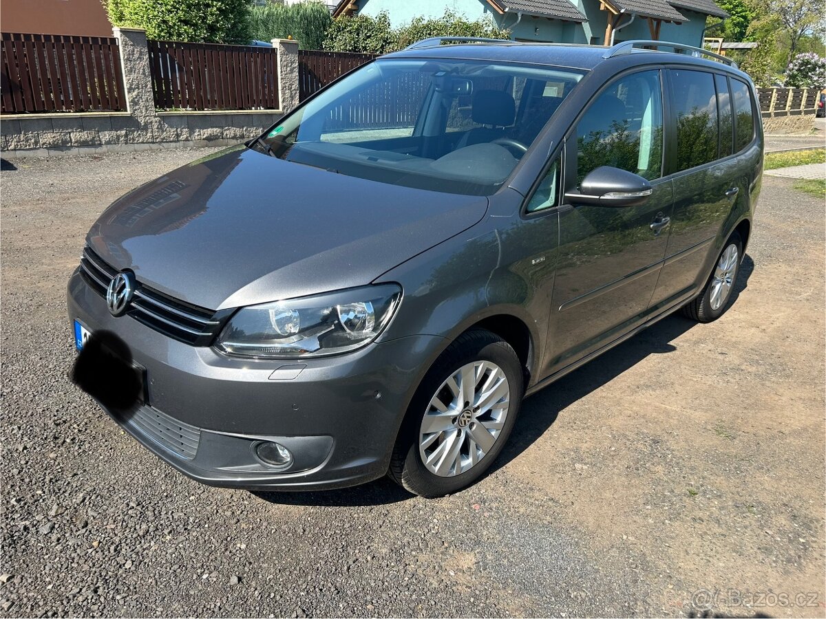 VW Touran LIFE 1.2 TSI, r. 2013, jen 102t km