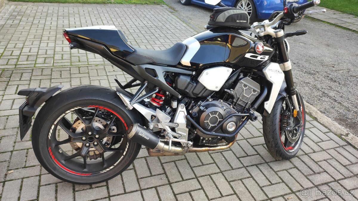 Honda CB1000R+